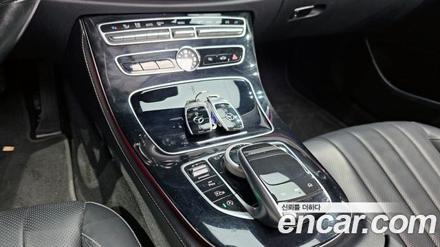 Mercedes-Benz E-Class E300 Exclusive