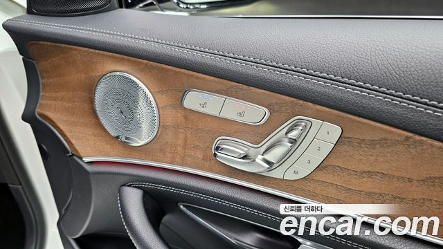 Mercedes-Benz E-Class E300 Exclusive
