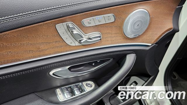 Mercedes-Benz E-Class E300 Exclusive