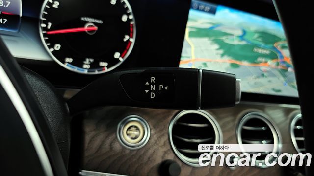 Mercedes-Benz E-Class E300 Exclusive