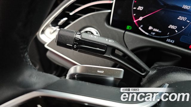 Mercedes-Benz E-Class E200 Avantgarde