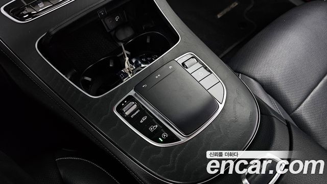 Mercedes-Benz E-Class E220d 4MATIC AMG Line