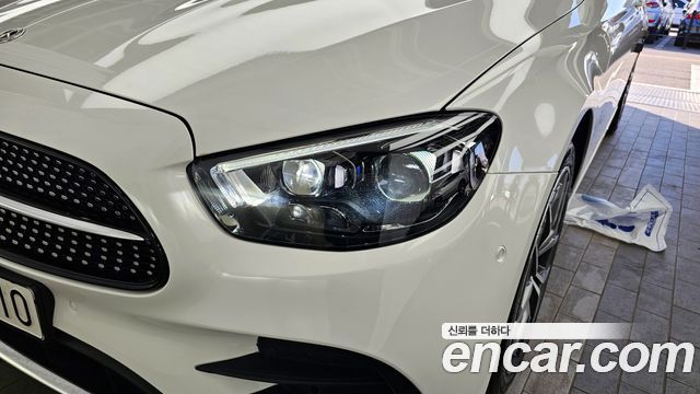 Mercedes-Benz E-Class E220d 4MATIC AMG Line