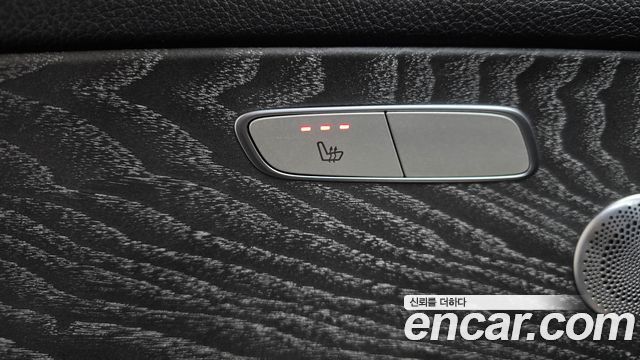 Mercedes-Benz E-Class E350 4MATIC AMG Line Edition