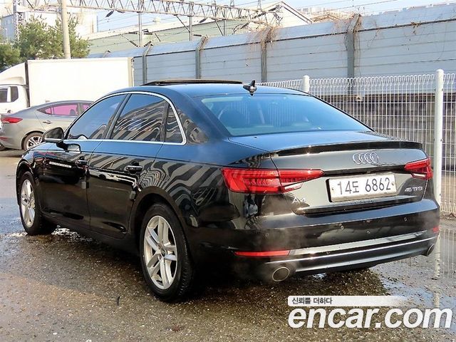 Audi A4 45 TFSI Premium