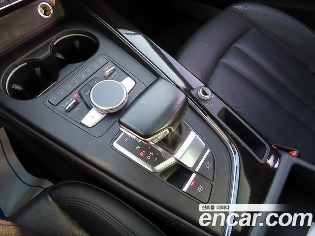 Audi A4 45 TFSI Premium