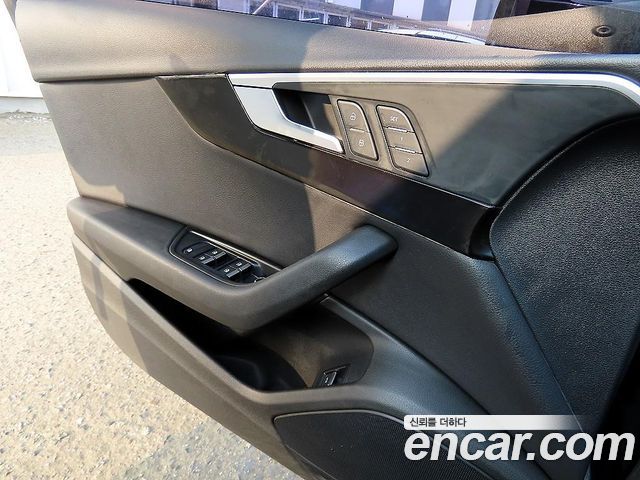 Audi A4 45 TFSI Premium