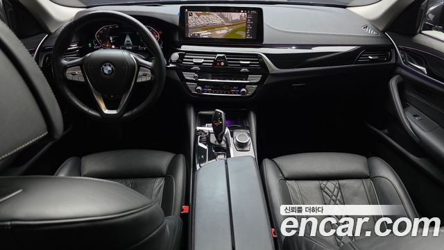 BMW 5-Series 523d Luxury