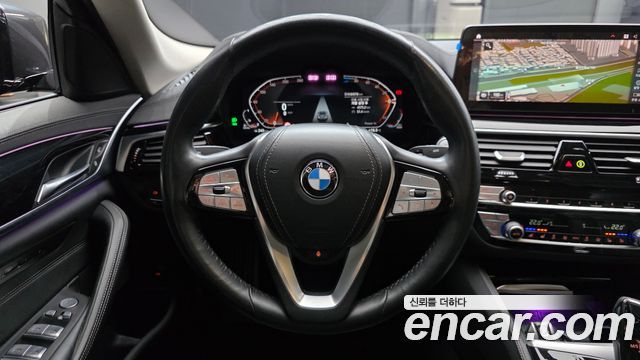 BMW 5-Series 523d Luxury