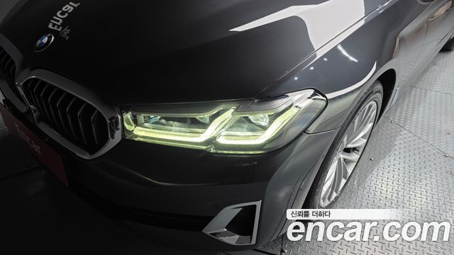 BMW 5-Series 523d Luxury