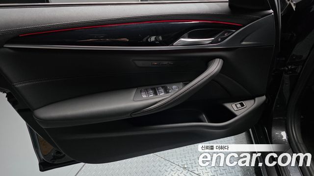 BMW 5-Series 523d Luxury
