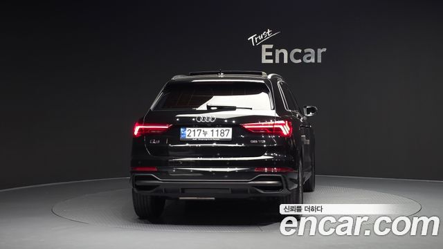 Audi Q3 35 TDI Premium
