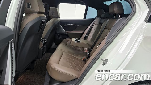 BMW 5-Series 520i M Sport