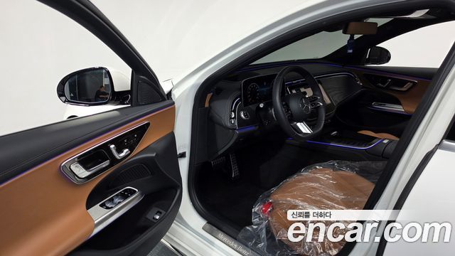 Mercedes-Benz E-Class E200 AMG Line