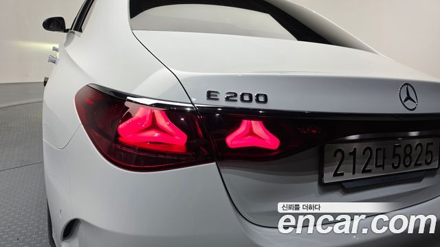 Mercedes-Benz E-Class E200 AMG Line