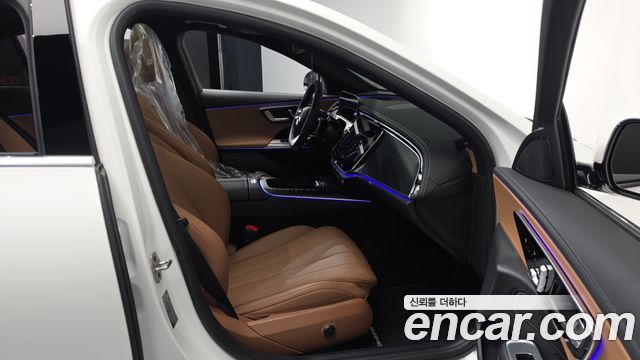 Mercedes-Benz E-Class E200 AMG Line