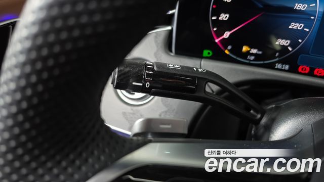 Mercedes-Benz E-Class E200 AMG Line