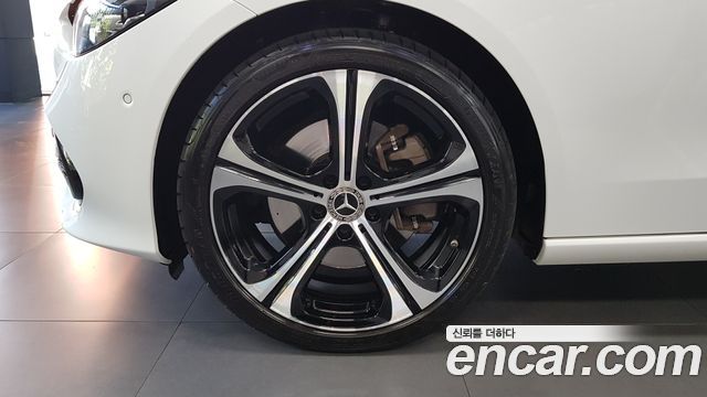 Mercedes-Benz C-Class C300 4MATIC Avantgarde