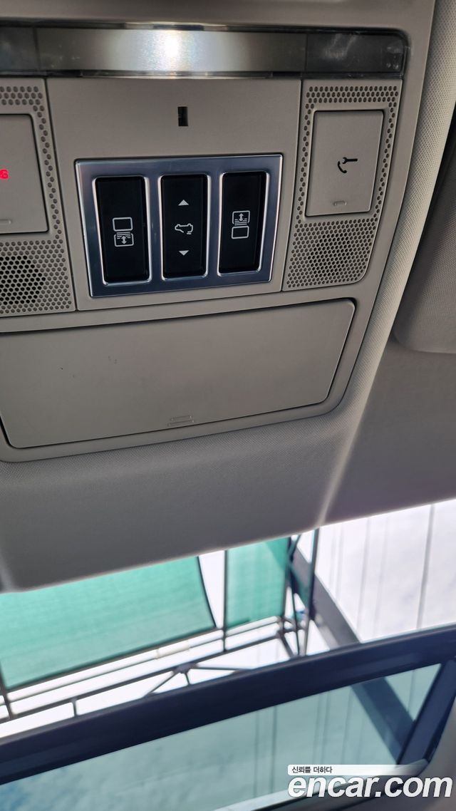 Land Rover Discovery 2.0 SD4 SE