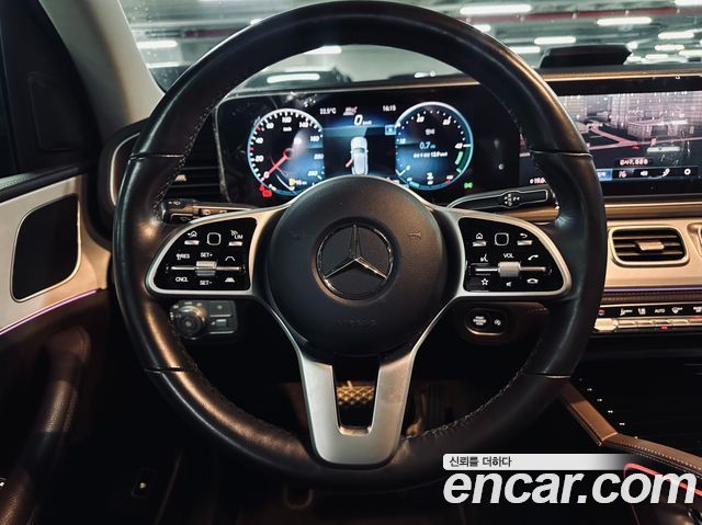 Mercedes-Benz GLE-Class GLE300d 4MATIC