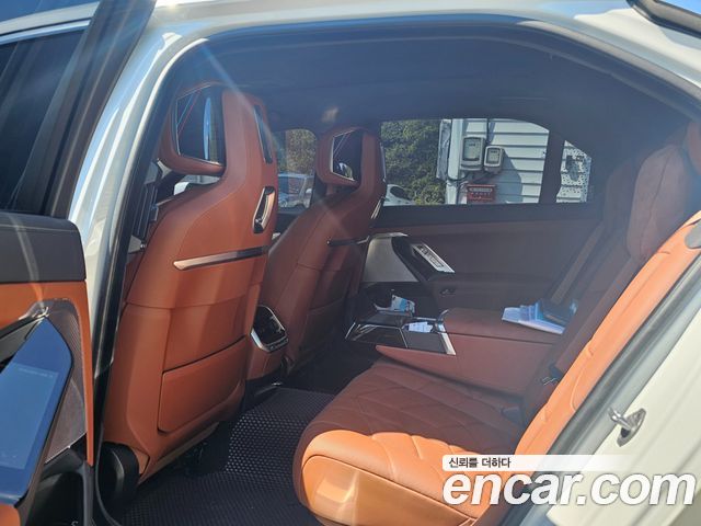 BMW 7-Series 740d xDrive M Sport