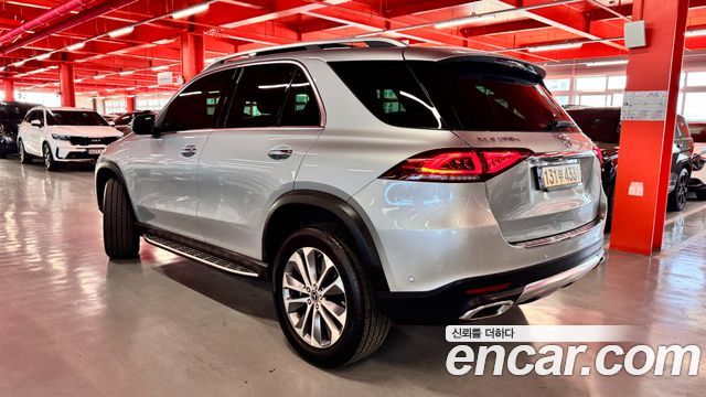 Mercedes-Benz GLE-Class GLE300d 4MATIC