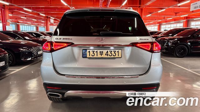 Mercedes-Benz GLE-Class GLE300d 4MATIC