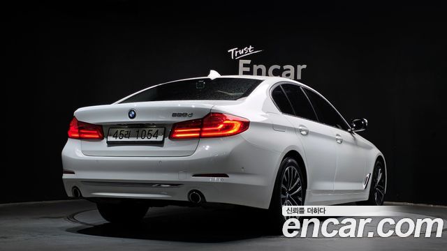 BMW 5-Series 520d Luxury Plus