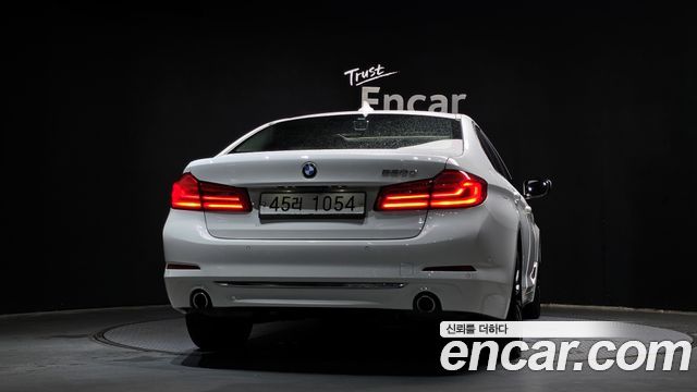 BMW 5-Series 520d Luxury Plus