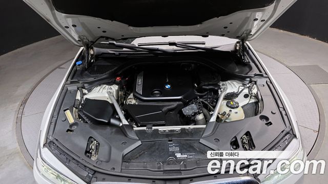 BMW 5-Series 520d Luxury Plus