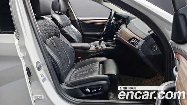 BMW 5-Series 520d Luxury Plus