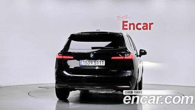 BMW 2-Series 220i Advantage