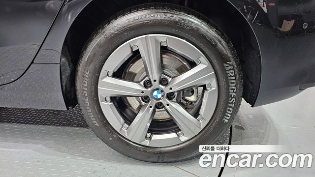 BMW 2-Series 220i Advantage