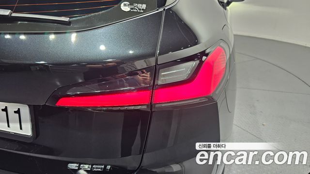 BMW 2-Series 220i Advantage
