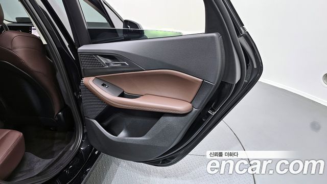 BMW 2-Series 220i Advantage