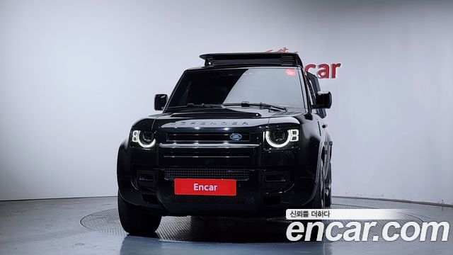 Land Rover Defender 130 D300 X-Dynamic HSE