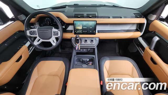 Land Rover Defender 130 D300 X-Dynamic HSE