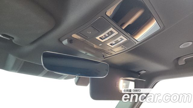 Land Rover Defender 130 D300 X-Dynamic HSE