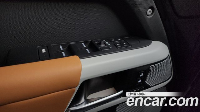 Land Rover Defender 130 D300 X-Dynamic HSE