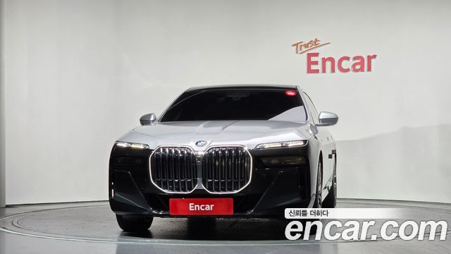 BMW 7-Series 740i sDrive M Sport