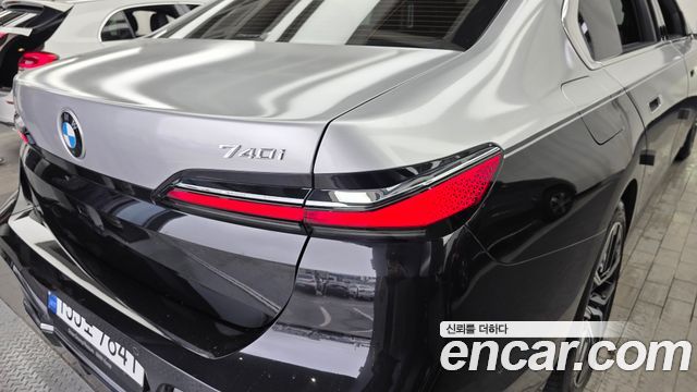 BMW 7-Series 740i sDrive M Sport