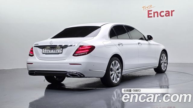 Mercedes-Benz E-Class E220d Exclusive