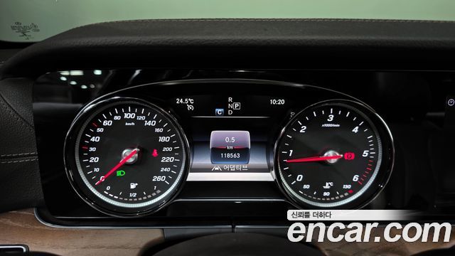 Mercedes-Benz E-Class E220d Exclusive