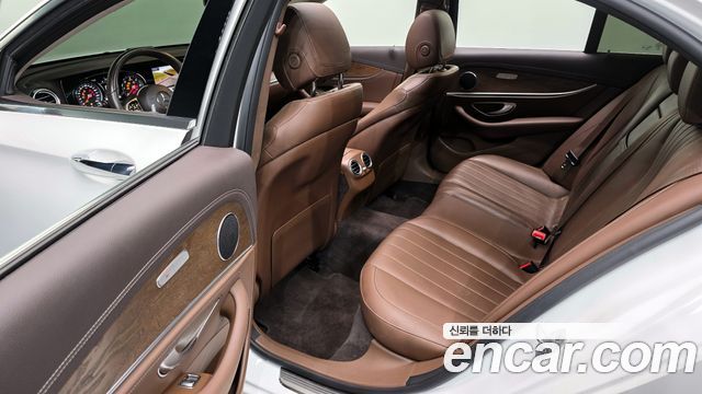 Mercedes-Benz E-Class E220d Exclusive