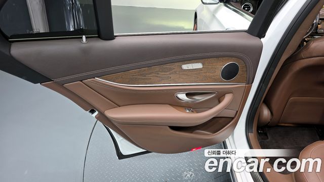 Mercedes-Benz E-Class E220d Exclusive