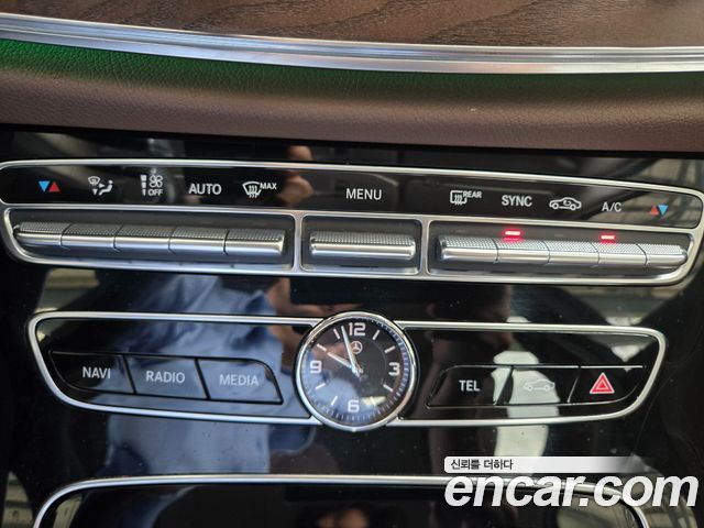 Mercedes-Benz E-Class E220d Exclusive