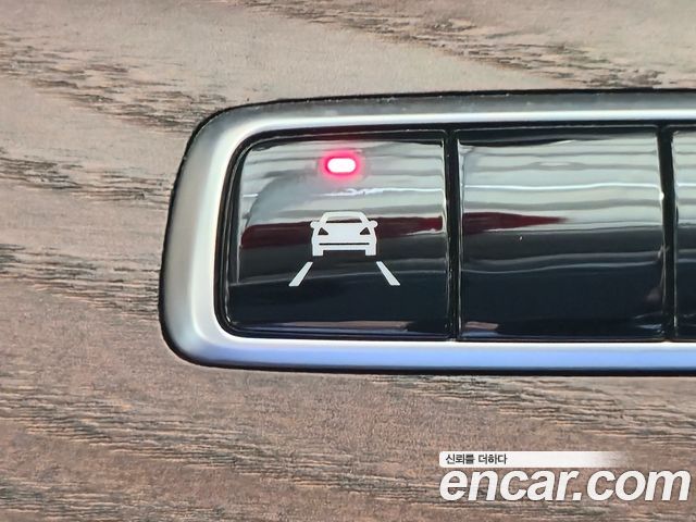 Mercedes-Benz E-Class E220d Exclusive