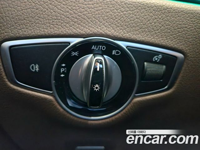 Mercedes-Benz E-Class E220d Exclusive