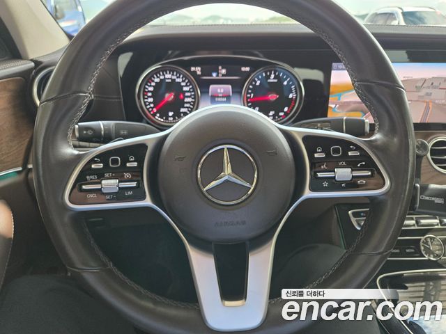 Mercedes-Benz E-Class E220d Exclusive