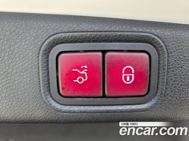 Mercedes-Benz E-Class E220d Exclusive